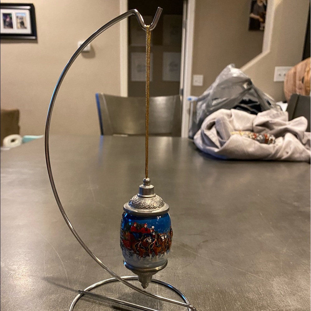 BUDWEISER 2005 CHRISTMAS ORNAMENT CERAMIC AND PEWTER